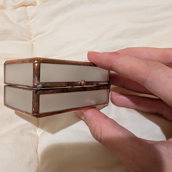 Glass Ring Box - Picture 7 of 7